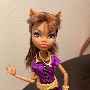 Monster High Coffin Bean Clawdeen Wolf Doll